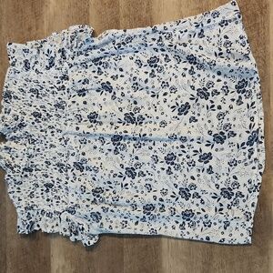 Adiva Short Sleeve Floral Blouse. Size M
